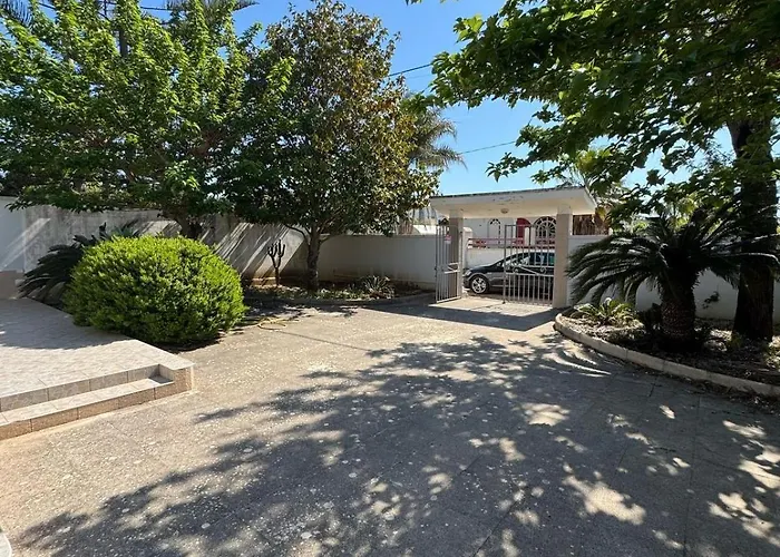 Cesare San Foca Tatil Evi *